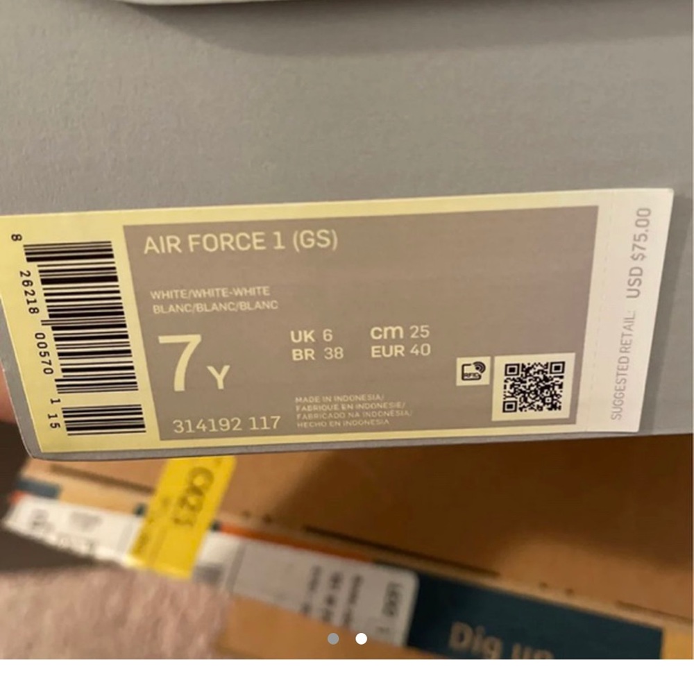 Nike Air force 1 brand new in box eu 40